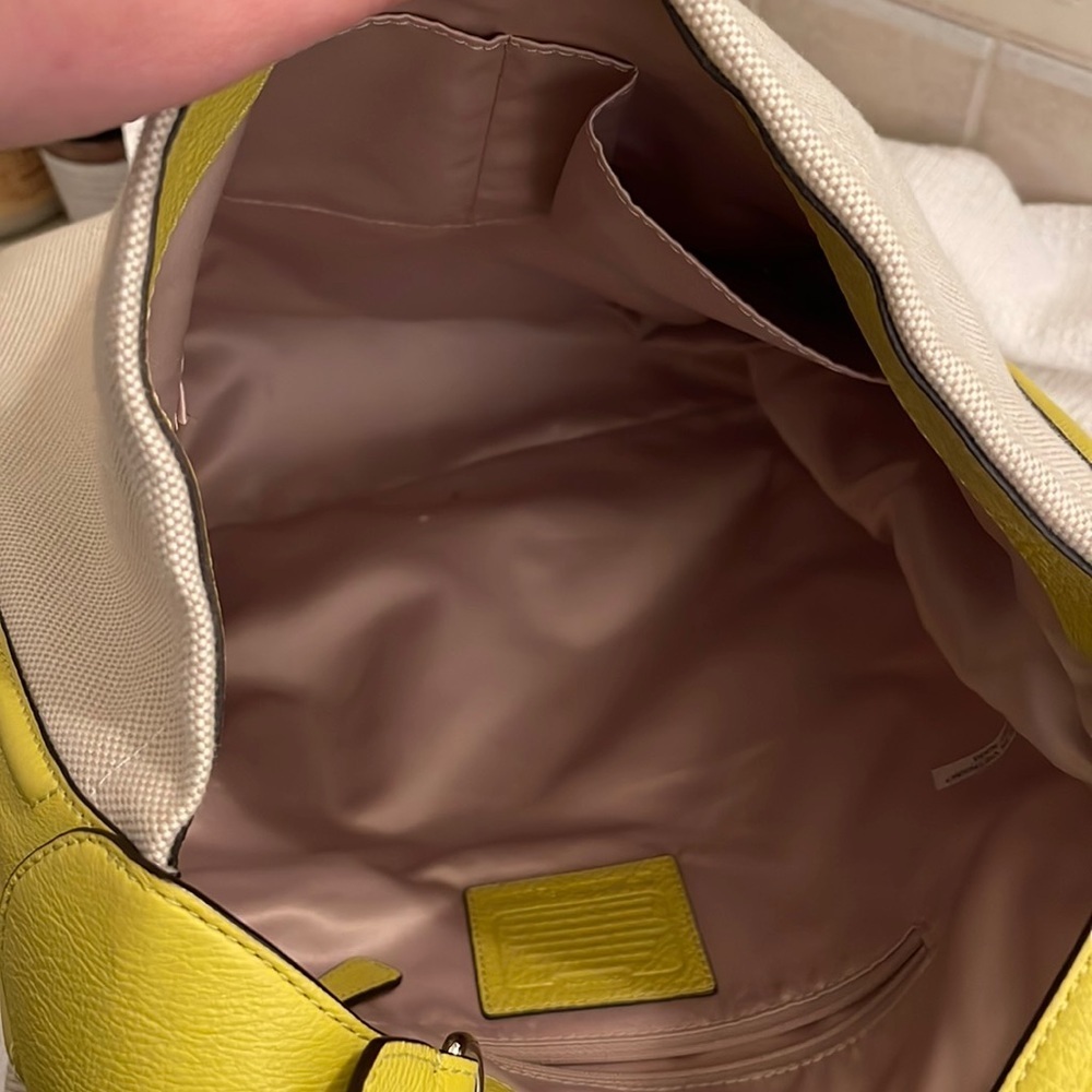 COACH - Avery Hobo in canvas and chartreuse -F28911- EUC❤️ - Picture 5 of 11